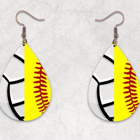 Softball/Baseball Softball/ Volleyball Softball/Soccer sublimation wood earrings - Picture 3 of 7